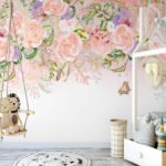 Papier peint – Guirlande de roses roses sur fond clair