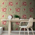 Papier peint – Petites fleurs roses sur rayures vertes