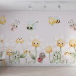 Papier peint – Fleurs souriantes et petits insectes