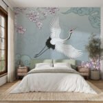 Papier peint – Grue blanche et fleurs sur fond vert d’eau