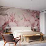 Papier peint – Fleurs roses dessinées sur fond clair