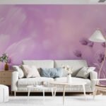 Papier peint – Fleurs violettes sur fond mauve aquarellé
